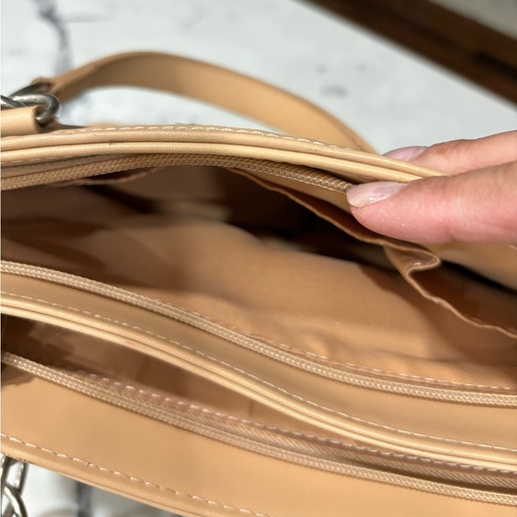 Purse - Picture 2 of 5